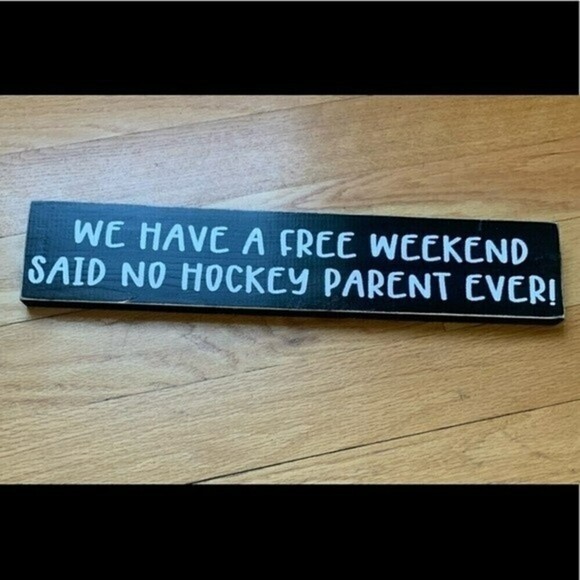 WOODEN Hockey Sign - Picture 2 of 4